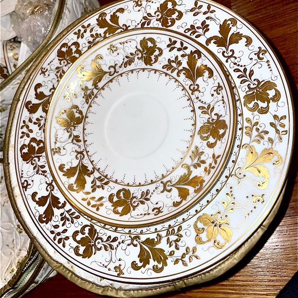 Le Tallec Limoges Bonwit Teller Gilt Botanical Border Full set 24 plates /9 cups - Picture 7 of 7